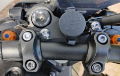 mt-09-usb-pistoke.jpg mt-09-usb-pistoke.jpg