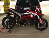 hyper1.jpg hyper1.jpg