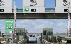 truffa-al-casello-non-pagare-il-pedaggio-o-indicare-un-entrata-piu-vicina-370x230.jpg