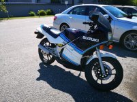 Gamma alakatteen kanssa.jpg Gamma alakatteen kanssa.jpg