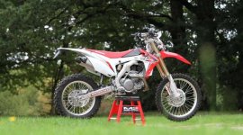 Honda_crf450r_2014.jpg