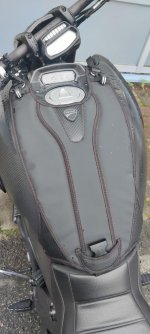 Diavel tankki.jpg Diavel tankki.jpg