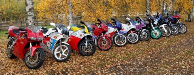 Omat mopot rivissä 2018 osa 2.jpg Omat mopot rivissä 2018 osa 2.jpg