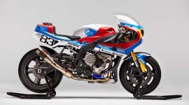 Praem-BMW-S1000RR-vintage-race-bike-06-800x445.jpg