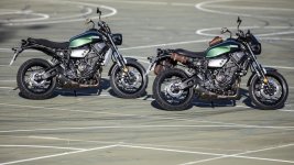 2016-Yamaha-XSR700-EU-Forest-Green-AccessorizedAction-003.jpg